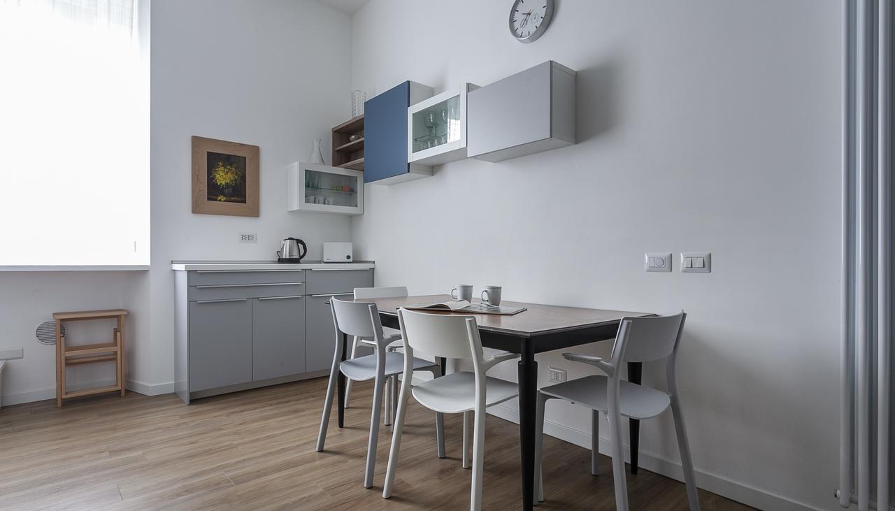 Italianway-Teglio Apartment Милано Екстериор снимка